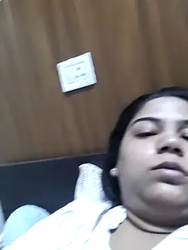 Snapshot of pari_hotty chatting on 10.14.25 pari hotty online show from 10.14.25