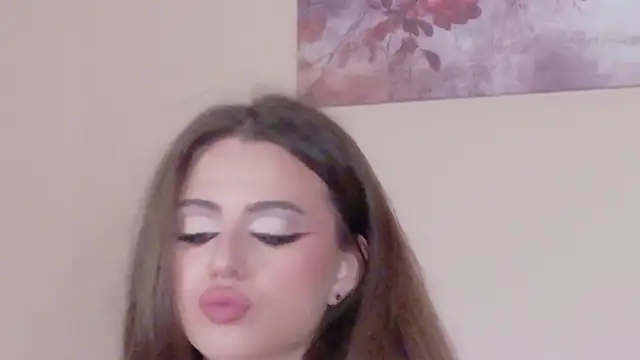 Sienna Voss online show from 04.10.26