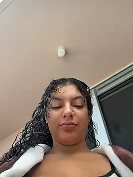 Snapshot of allybluee777 chatting on 04.23.26 allybluee777 online show from 04.23.26