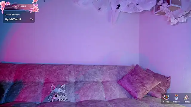 dark  nymph online show from 10.30.25