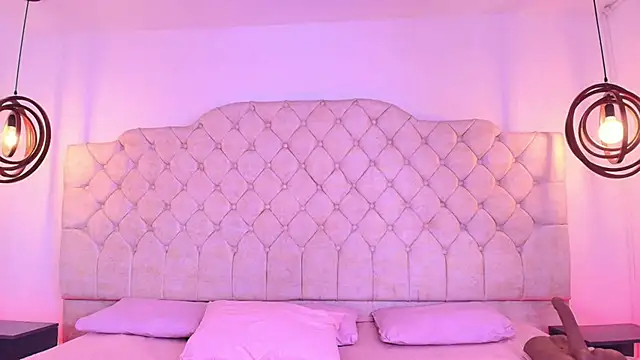 Snapshot of Zahara1 chatting on 02.21.26 Zahara1 online show from 02.21.26