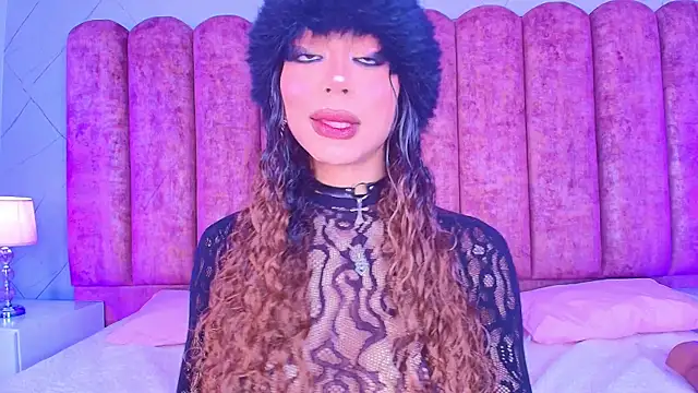 Snapshot of Zahara1 chatting on 04.10.26 Zahara1 online show from 04.10.26