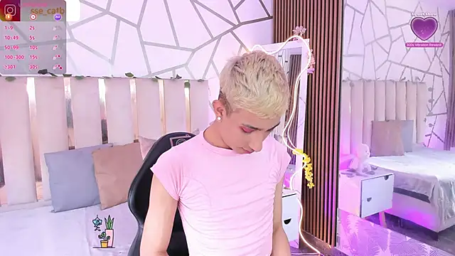 CYRUS TAY online show from 05.06.26