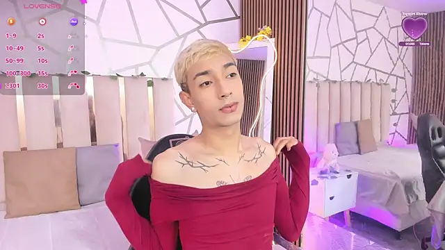 CYRUS TAY online show from 05.11.26