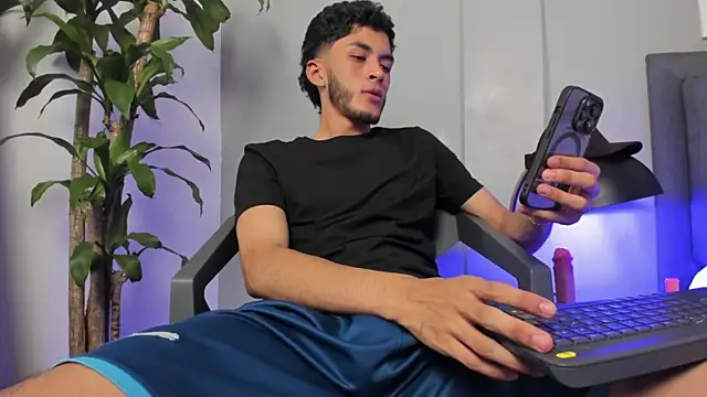 Tylerffoxx online show from 07.16.26