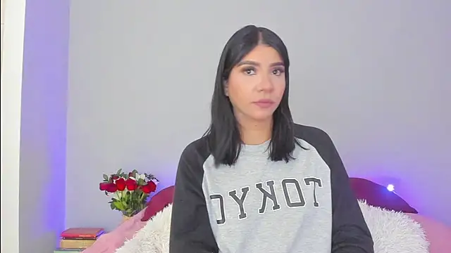 Laura-angeel online show from 10.22.25