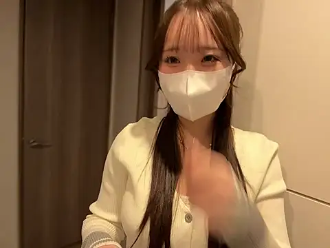 Snapshot of nano-da-u chatting on 03.19.26 nano-da-u online show from 03.19.26