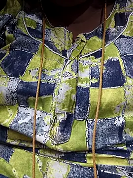 Snapshot of TAMIL_ELAKKIYA chatting on 01.18.26 TAMIL ELAKKIYA online show from 01.18.26