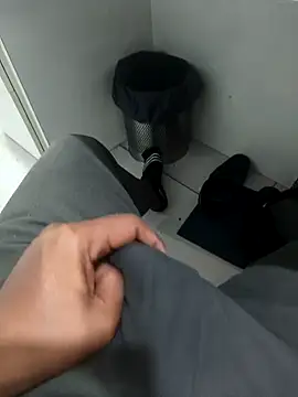 hotboy43339 online show from 02.18.26