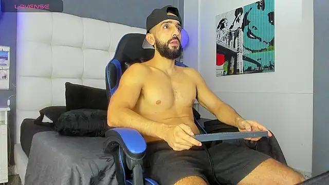 Yiyo10  online show from 02.22.26