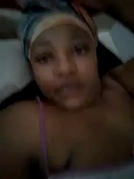 Snapshot of BigAssjuicy26 chatting on 10.26.25 BigAssjuicy26 online show from 10.26.25