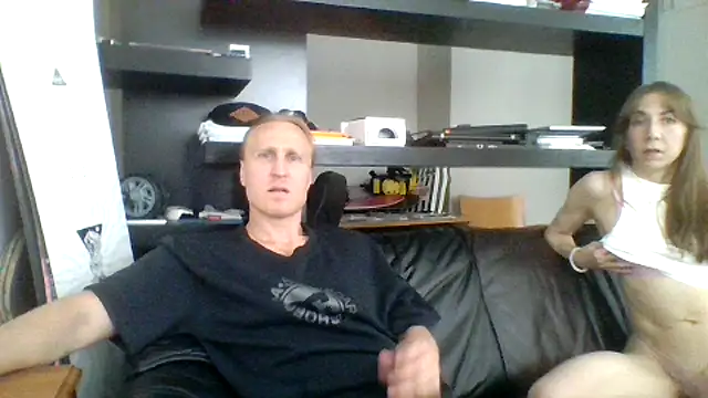 Snapshot of Silverhippo chatting on 09.19.25 Silverhippo online show from 09.19.25