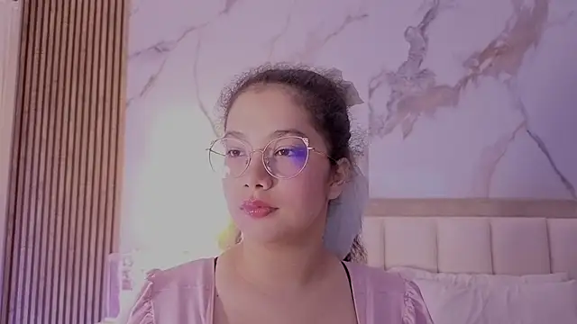 LunaRosse  online show from 04.06.26