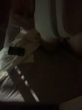 Snapshot of shakeweight chatting on 09.22.25 shakeweight online show from 09.22.25