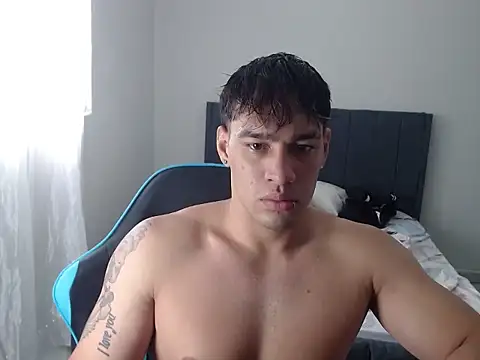 Snapshot of latin_party007 chatting on 09.26.25 latin party007 online show from 09.26.25