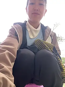 Huong-Ly online show from 02.27.26