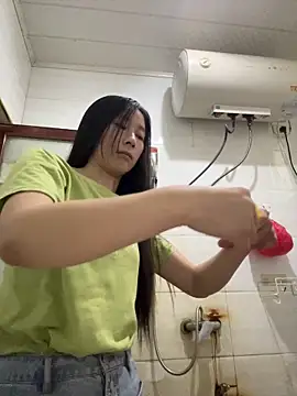 crhong666 online show from 10.01.25