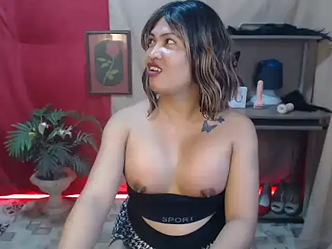 miss laila  online show from 12.22.25