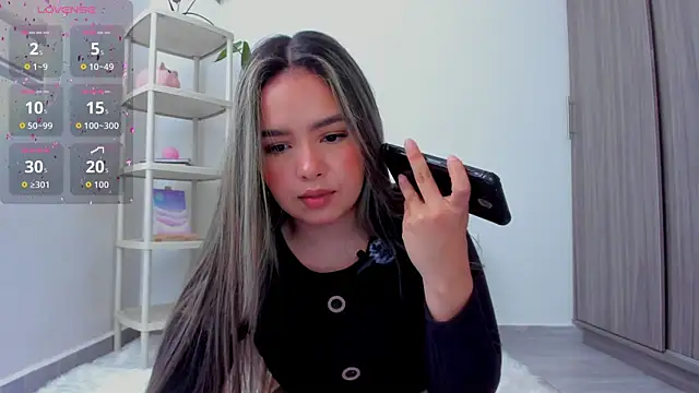 Snapshot of Alana_Banana_ chatting on 09.20.25 Alana Banana online show from 09.20.25