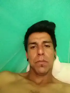 Snapshot of TragicAirplane168 chatting on 10.26.25 TragicAirplane168 online show from 10.26.25