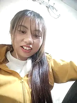 Dung-Thao19 online show from 10.25.25