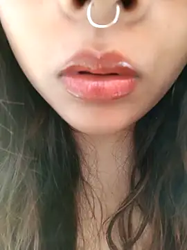 Hott Muskan online show from 11.20.25