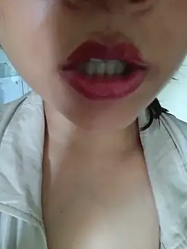 Hott Muskan online show from 05.21.26