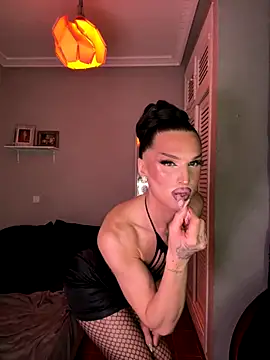 Snapshot of lacattiva chatting on 09.08.25 lacattiva online show from 09.08.25