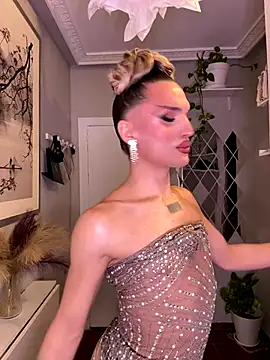 Snapshot of lacattiva chatting on 09.28.25 lacattiva online show from 09.28.25