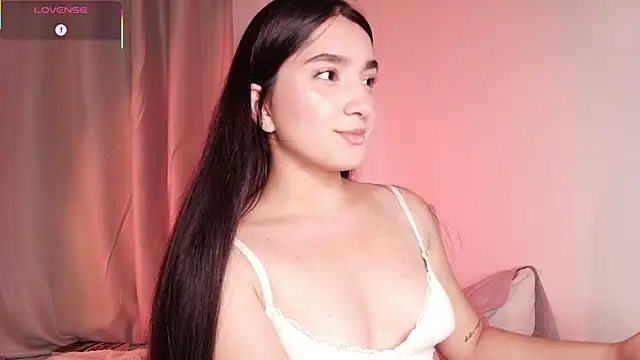 Snapshot of dulceangel__ chatting on 10.04.25 dulceangel   online show from 10.04.25