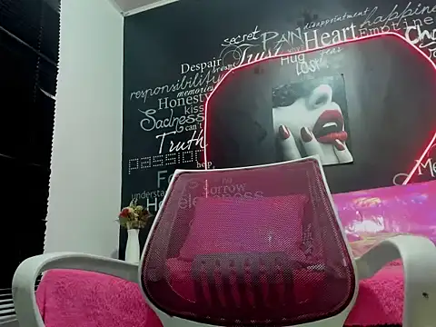 Snapshot of Megam_ chatting on 09.12.25 Megam  online show from 09.12.25