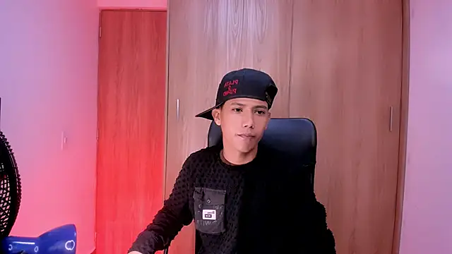 Toy boy777 online show from 02.14.26