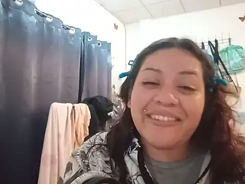 Snapshot of Kitty_WetXxX chatting on 06.06.26 Kitty WetXxX online show from 06.06.26