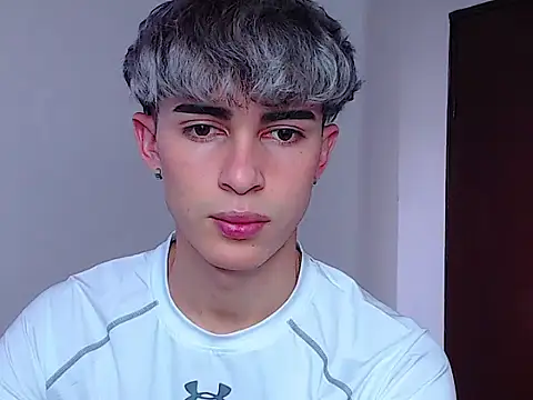 john vichenso online show from 10.08.25