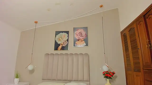 Dani rosse  online show from 05.23.26