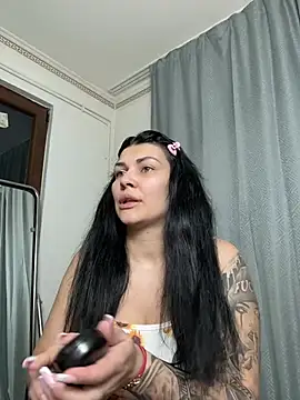 Snapshot of MiaKiittyy chatting on 02.23.26 MiaKiittyy online show from 02.23.26