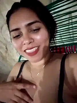 Snapshot of yesi-nursehot chatting on 11.11.25 yesi-nursehot online show from 11.11.25