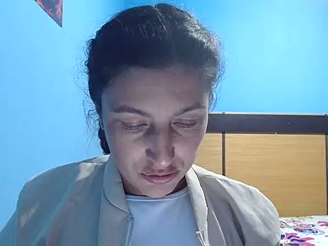 SarahFriendly online show from 04.24.26