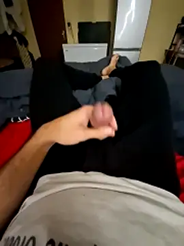 Snapshot of lapousse3 chatting on 11.18.25 lapousse3 online show from 11.18.25