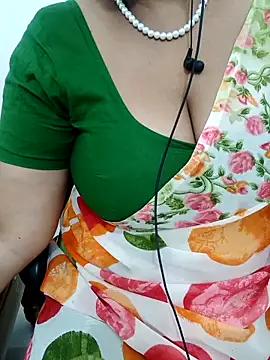 Snapshot of tami_lavanya chatting on 02.02.26 tami lavanya online show from 02.02.26