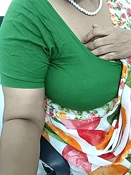 Snapshot of tami_lavanya chatting on 02.23.26 tami lavanya online show from 02.23.26