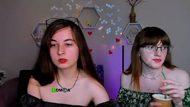 Snapshot of ava_mystic_ chatting on 09.10.25 ava mystic online show from 09.10.25