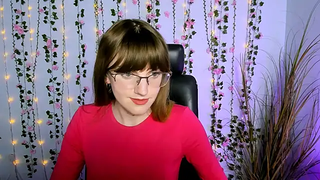 Snapshot of ava_mystic_ chatting on 09.14.25 ava mystic online show from 09.14.25