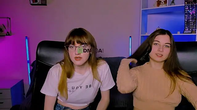 Snapshot of ava_mystic_ chatting on 11.19.25 ava mystic online show from 11.19.25