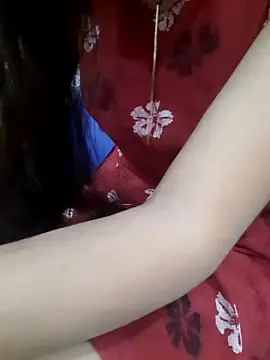 Snapshot of Aarti-kumri chatting on 10.25.25 Aarti-kumri online show from 10.25.25