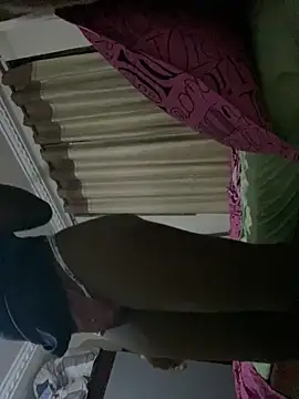 Snapshot of succy33 chatting on 11.08.25 succy33 online show from 11.08.25