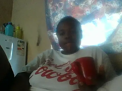 Snapshot of chocolateboobs92 chatting on 09.23.25 chocolateboobs92 online show from 09.23.25