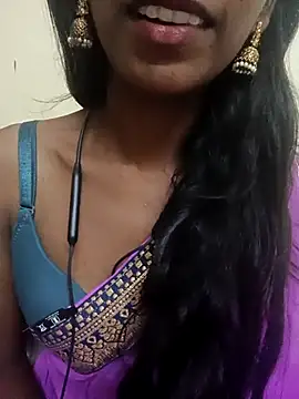 Snapshot of kavya-telugu84 chatting on 10.13.25 kavya-telugu84 online show from 10.13.25