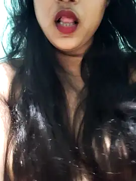 Snapshot of SugarWithSpice chatting on 11.07.25 SugarWithSpice online show from 11.07.25