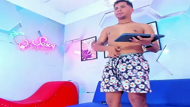 The boys at online show from 10.03.25